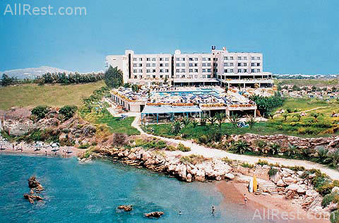 Queens Bay Hotel